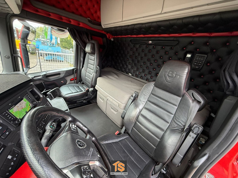 Scania R650 V8 - SHOW TRUCK - EURO 6 D - FULL AIR - RETARDER - GERMAN TRUCK - HYDRAULIC - TOP TOP TOP!! - Sattelzugmaschine: das Bild 4 Scania R650 V8 - SHOW TRUCK - EURO 6 D - FULL AIR - RETARDER - GERMAN TRUCK - HYDRAULIC - TOP TOP TOP!! - Sattelzugmaschine: das Bild 4