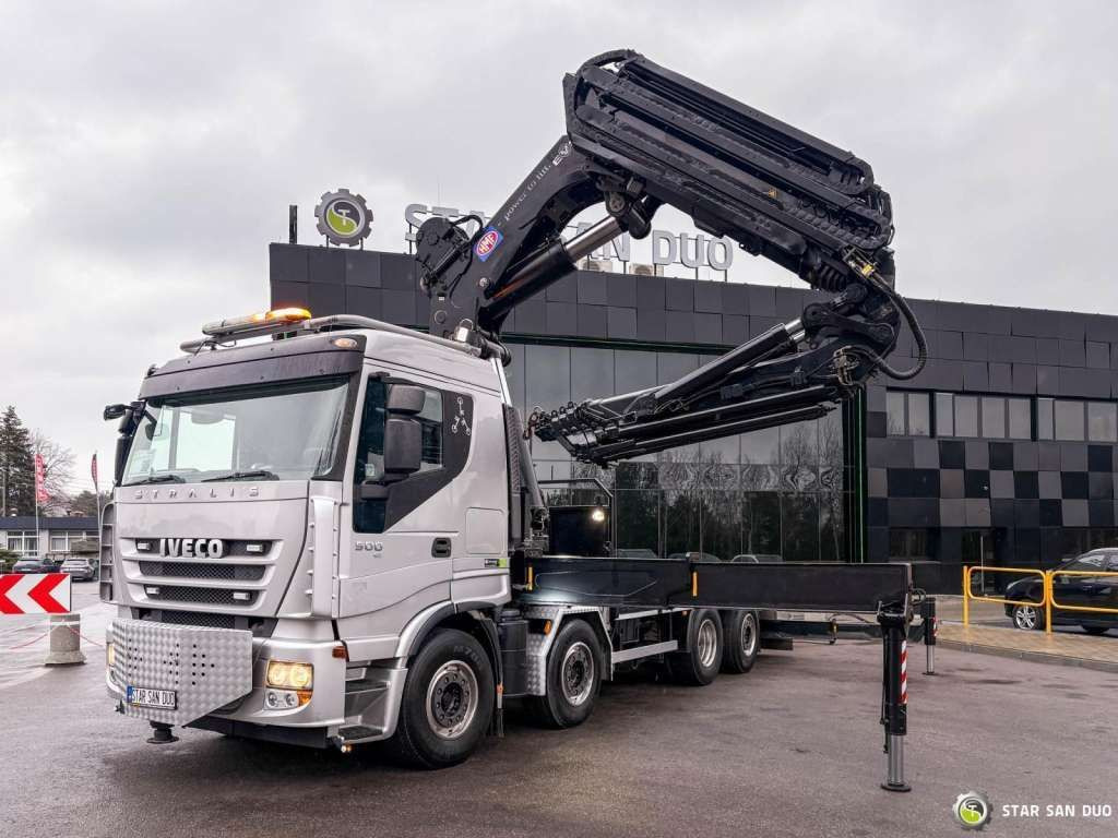 Iveco STRALIS AS320S50Y 8x2 HMF 8520-0K6 FLY JIB Winc - Autokran: das Bild 2 Iveco STRALIS AS320S50Y 8x2 HMF 8520-0K6 FLY JIB Winc - Autokran: das Bild 2