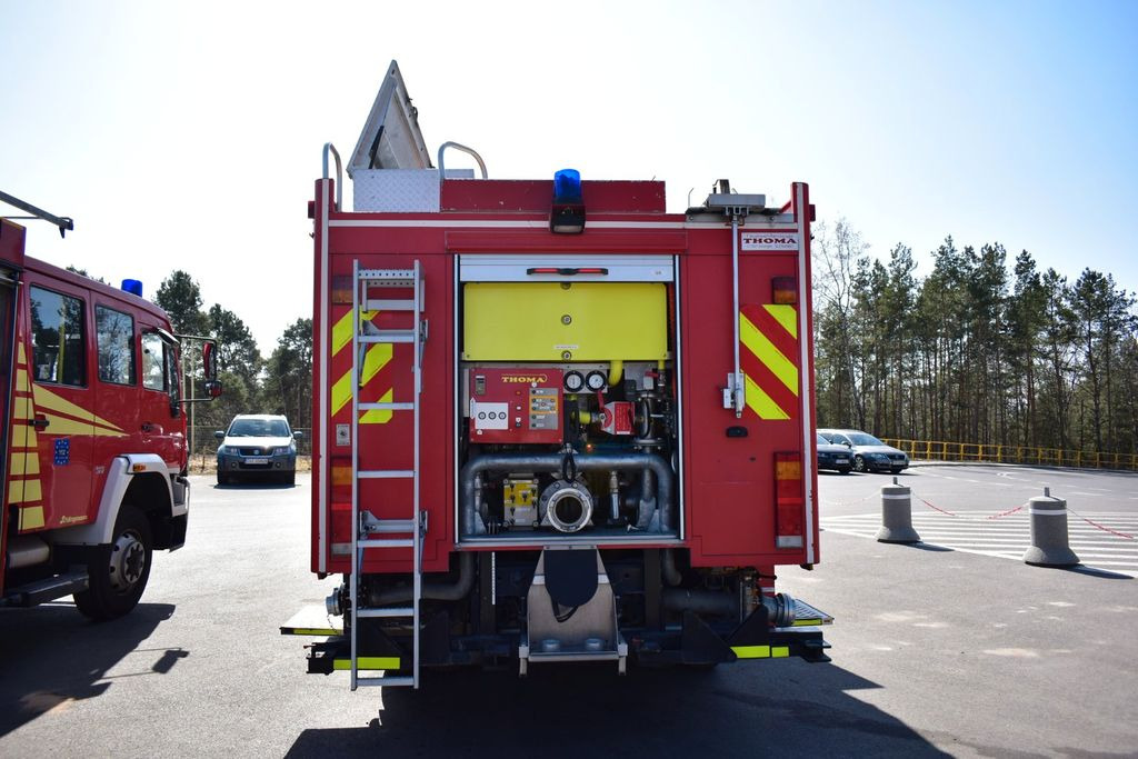 MAN 4x4 Firetruck Feuerwehr DOKA Expedition Camper - Feuerwehrfahrzeug: das Bild 4 MAN 4x4 Firetruck Feuerwehr DOKA Expedition Camper - Feuerwehrfahrzeug: das Bild 4