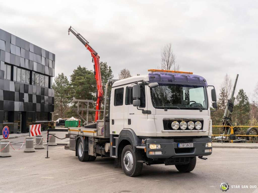 MAN TGM 13.290 4x4 FASSI F40B22 Crane Camper DOKA - Autokran: das Bild 5 MAN TGM 13.290 4x4 FASSI F40B22 Crane Camper DOKA - Autokran: das Bild 5