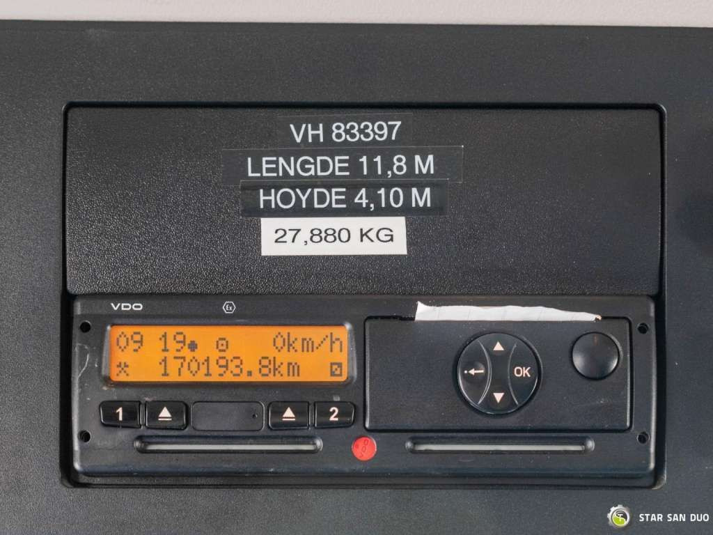 Mercedes-Benz  AROCS 3251 8x4 HMF 8520 Fly Jib Winch - Leasing Mercedes-Benz  AROCS 3251 8x4 HMF 8520 Fly Jib Winch: das Bild 19