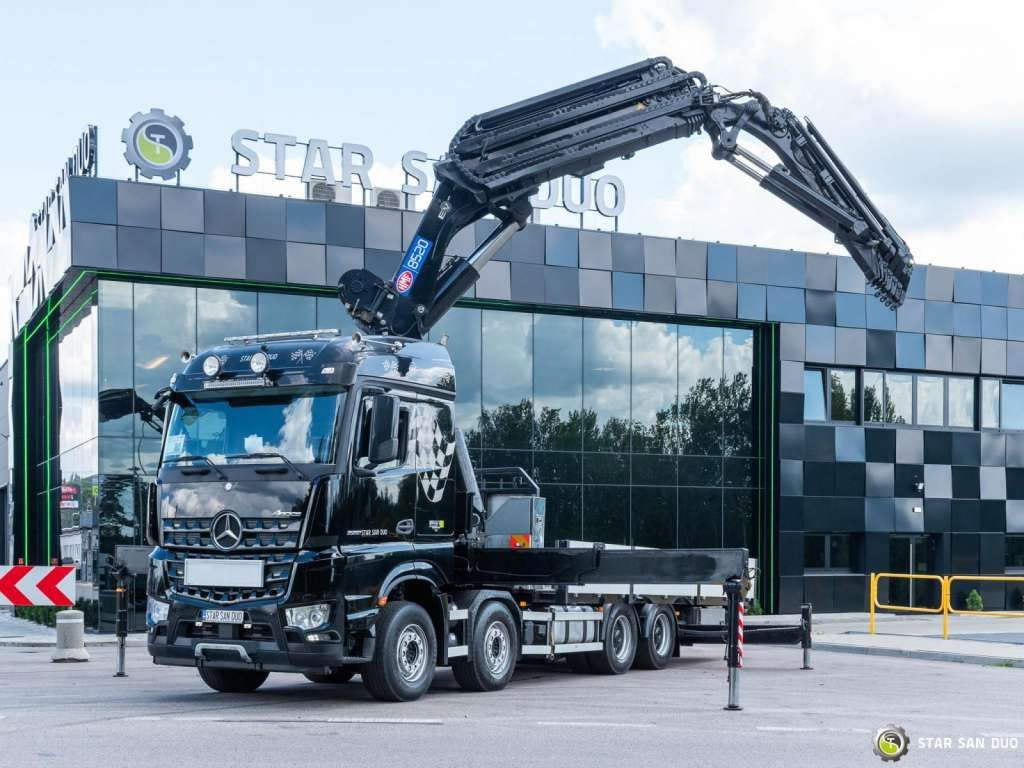 Mercedes-Benz  AROCS 3251 8x4 HMF 8520 Fly Jib Winch - Leasing Mercedes-Benz  AROCS 3251 8x4 HMF 8520 Fly Jib Winch: das Bild 6
