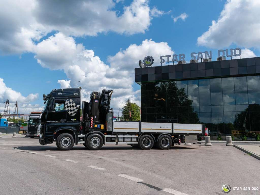 Mercedes-Benz  AROCS 3251 8x4 HMF 8520 Fly Jib Winch - Leasing Mercedes-Benz  AROCS 3251 8x4 HMF 8520 Fly Jib Winch: das Bild 11