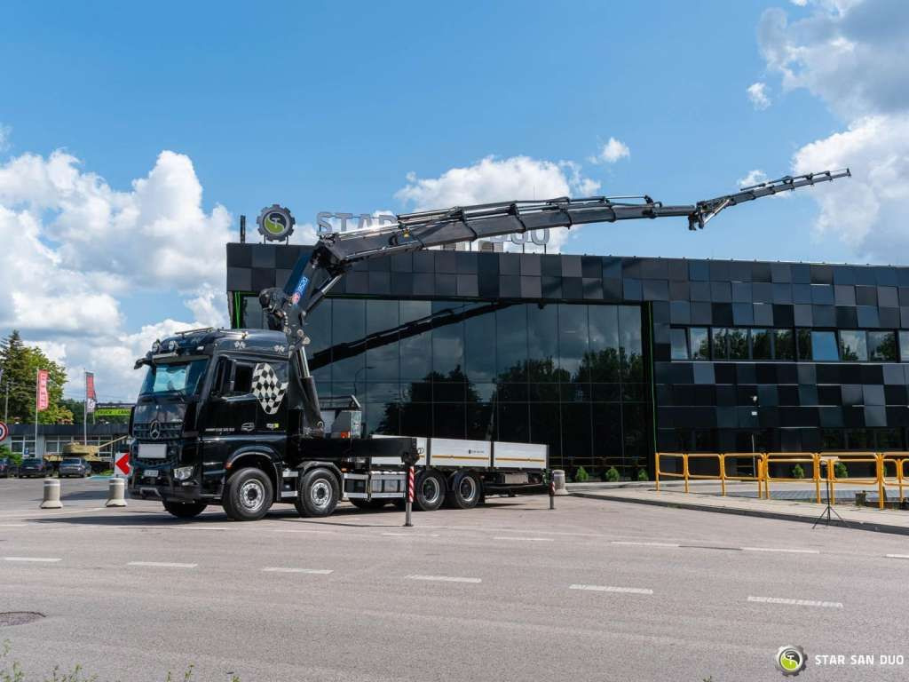 Mercedes-Benz  AROCS 3251 8x4 HMF 8520 Fly Jib Winch - Leasing Mercedes-Benz  AROCS 3251 8x4 HMF 8520 Fly Jib Winch: das Bild 13