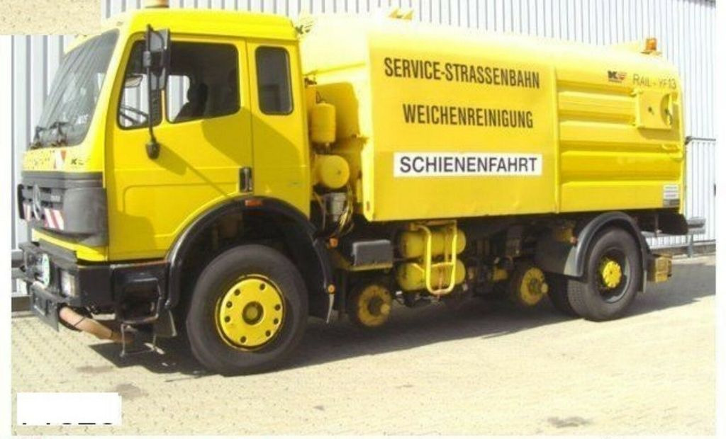 Mercedes-Benz SK 1820 4x2 Schienenreinigungs Kehrmaschine RAIL - Kehrmaschine: das Bild 1 Mercedes-Benz SK 1820 4x2 Schienenreinigungs Kehrmaschine RAIL - Kehrmaschine: das Bild 1