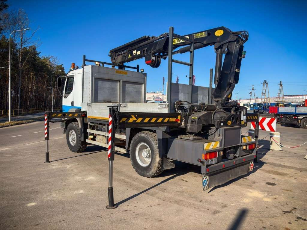 Renault KERAX 270 4x4 PALFINGER PK 16502 CRANE WINCH - Autokran, Pritsche LKW: das Bild 4 Renault KERAX 270 4x4 PALFINGER PK 16502 CRANE WINCH - Autokran, Pritsche LKW: das Bild 4