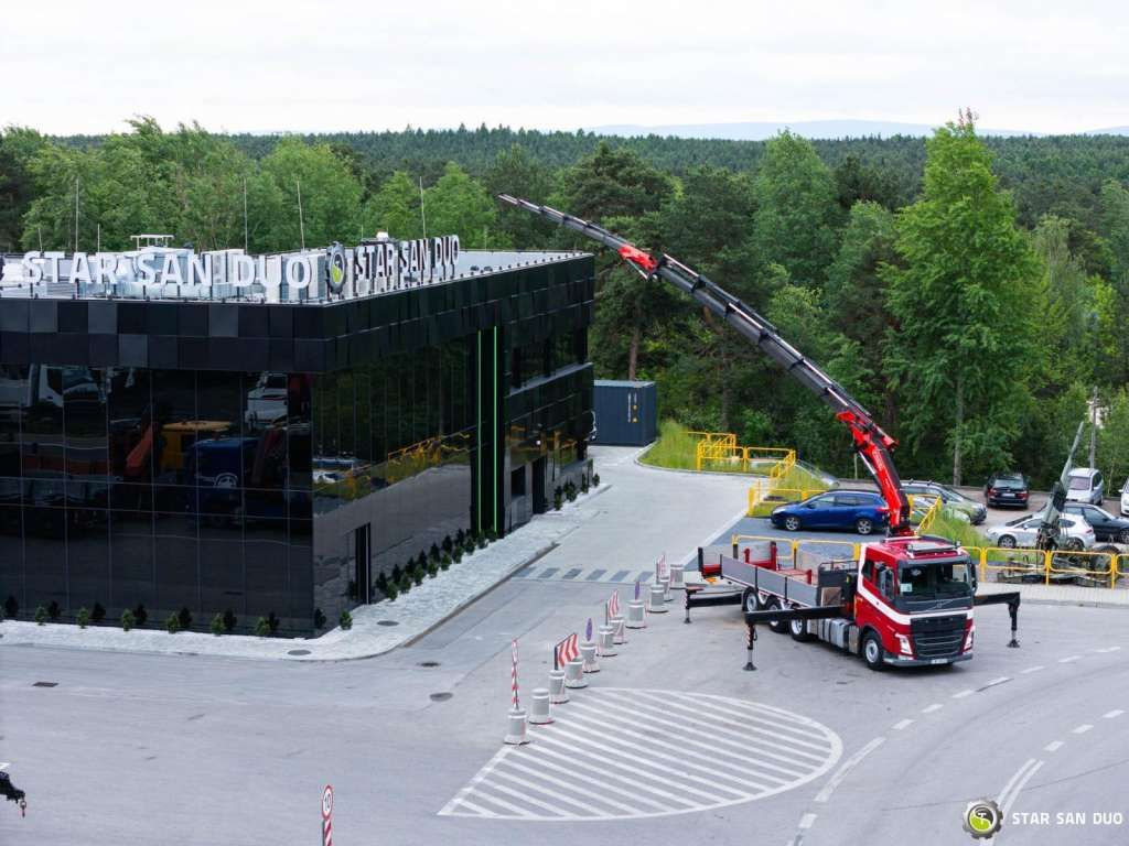 Volvo FH 540 8x4 FASSI F660 HDS Fly Jib Winch - Autokran: das Bild 3 Volvo FH 540 8x4 FASSI F660 HDS Fly Jib Winch - Autokran: das Bild 3