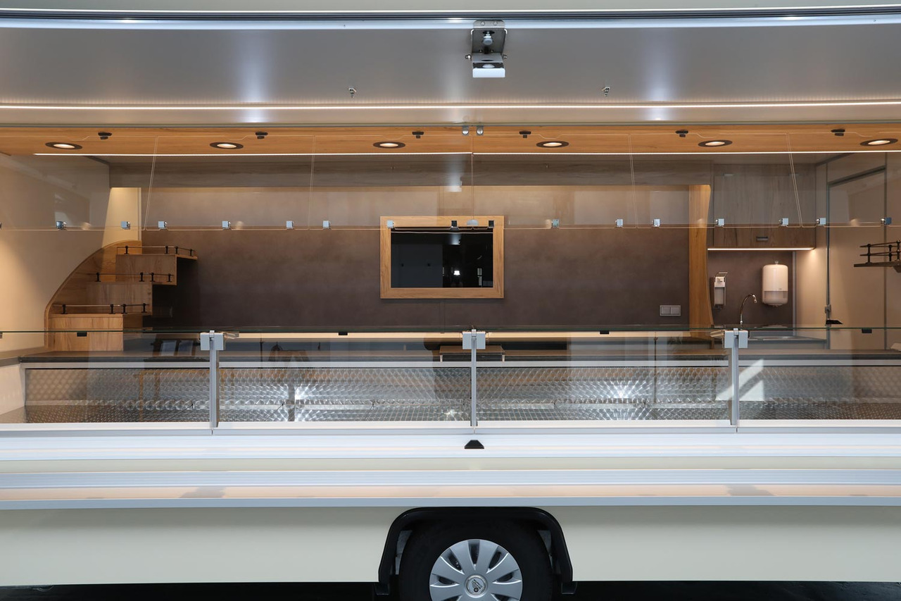 Verkaufsanhänger BORCO HÖHNS - Verkaufsanhänger: das Bild 2 Verkaufsanhänger BORCO HÖHNS - Verkaufsanhänger: das Bild 2