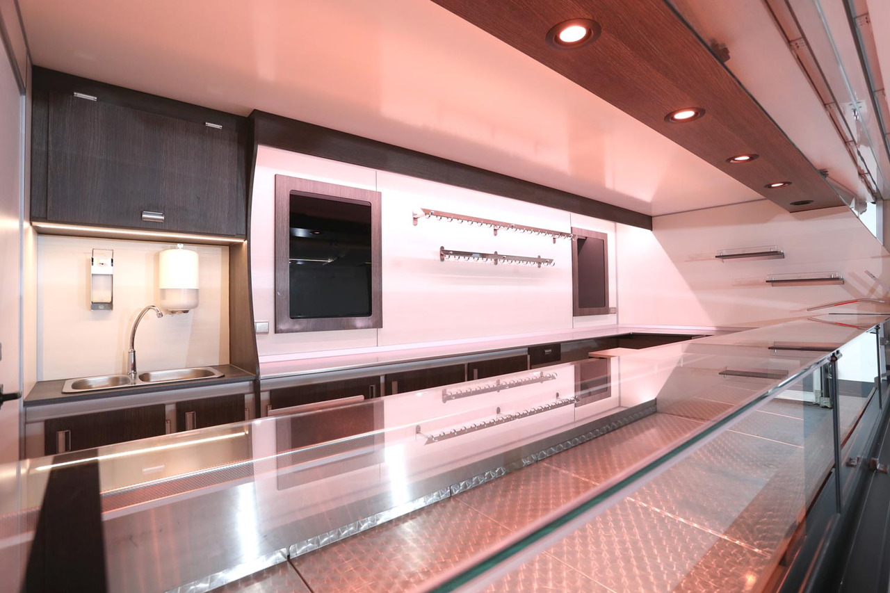 Wochenmarktmobil BORCO HÖHNS - Verkaufsfahrzeug: das Bild 5 Wochenmarktmobil BORCO HÖHNS - Verkaufsfahrzeug: das Bild 5