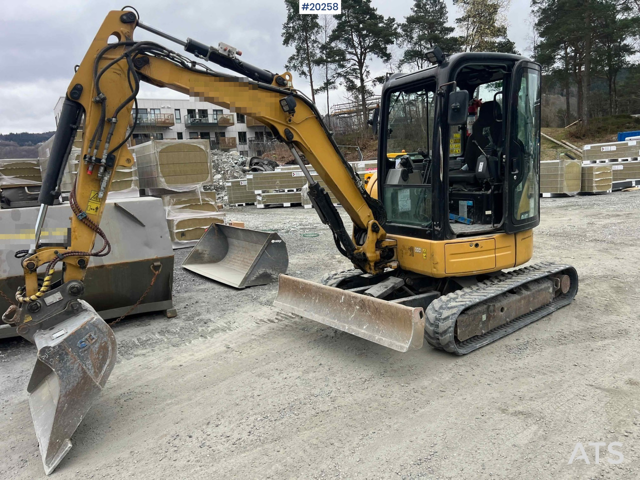 Bagger Caterpillar 303.5ECR: das Bild 27