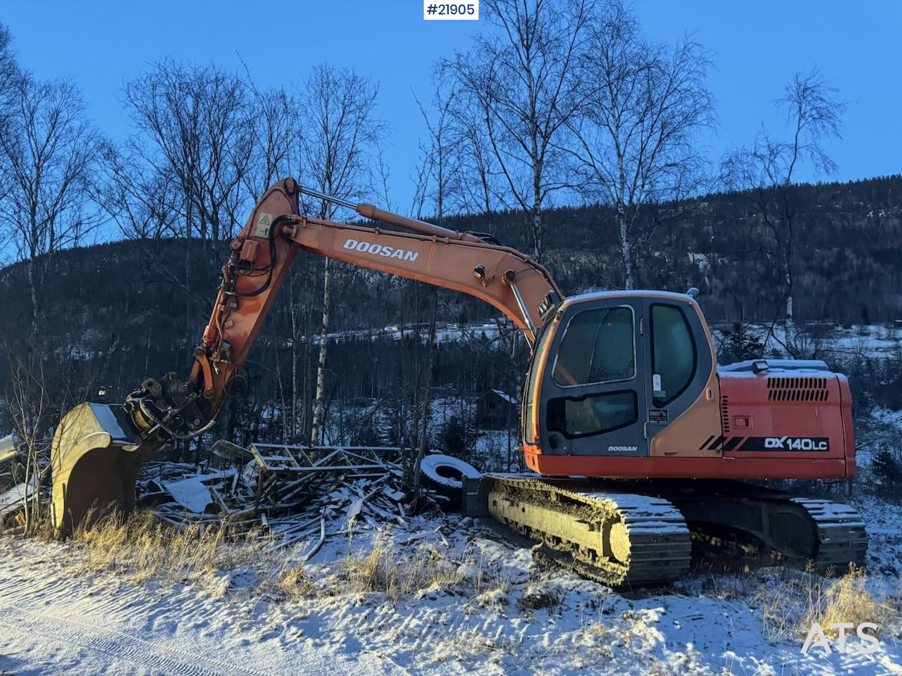 Doosan DX140LC Beltegraver m/ Engcon tilt og 2 skuffer. Nye belter. - Kettenbagger: das Bild 3 Doosan DX140LC Beltegraver m/ Engcon tilt og 2 skuffer. Nye belter. - Kettenbagger: das Bild 3