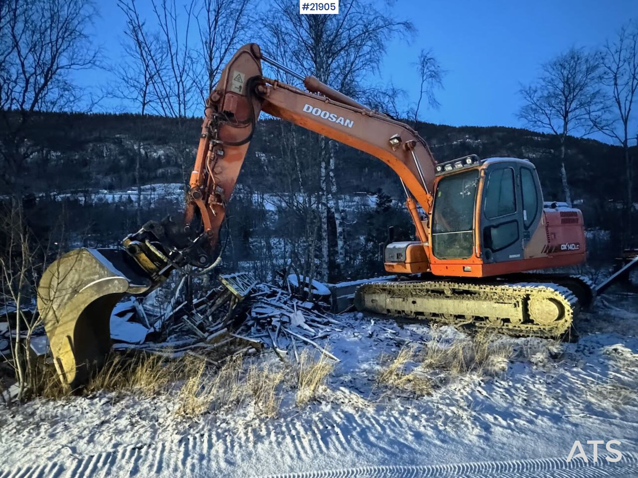 Doosan DX140LC Beltegraver m/ Engcon tilt og 2 skuffer. Nye belter. - Kettenbagger: das Bild 1 Doosan DX140LC Beltegraver m/ Engcon tilt og 2 skuffer. Nye belter. - Kettenbagger: das Bild 1