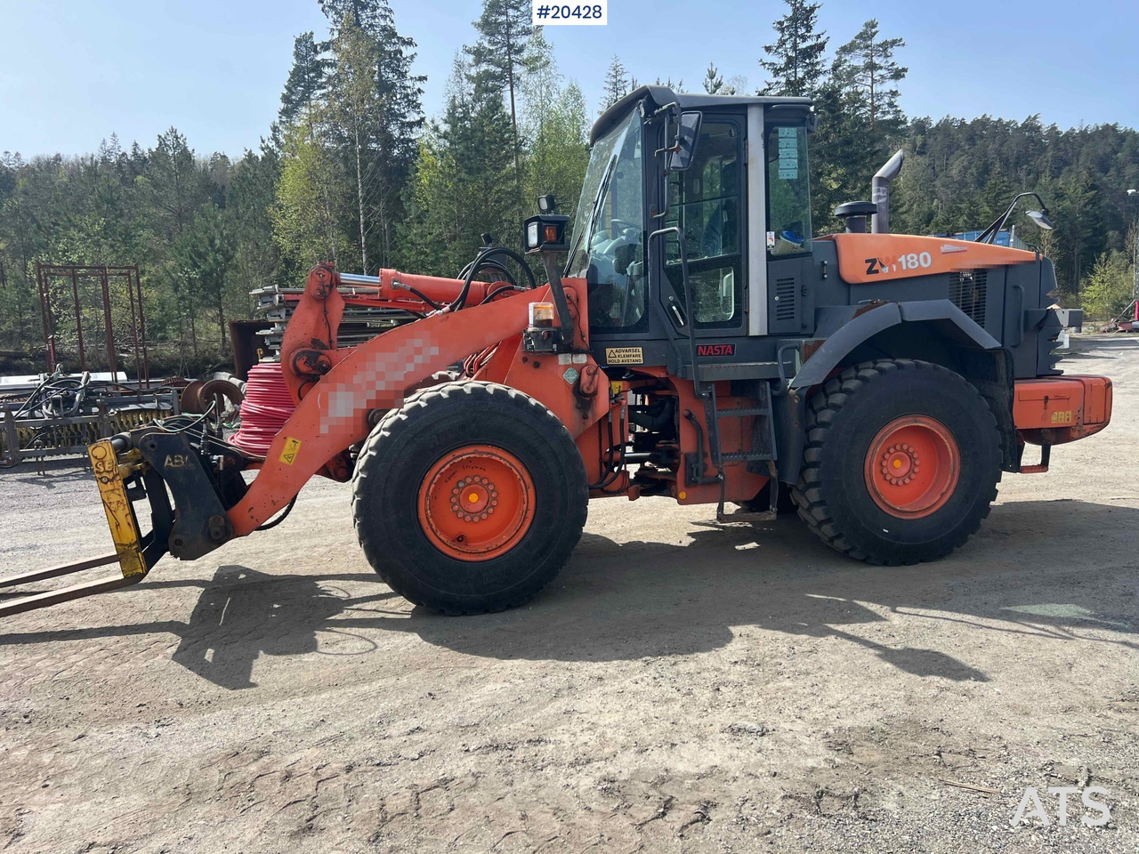 Hitachi ZW 180 - Radlader: das Bild 5 Hitachi ZW 180 - Radlader: das Bild 5