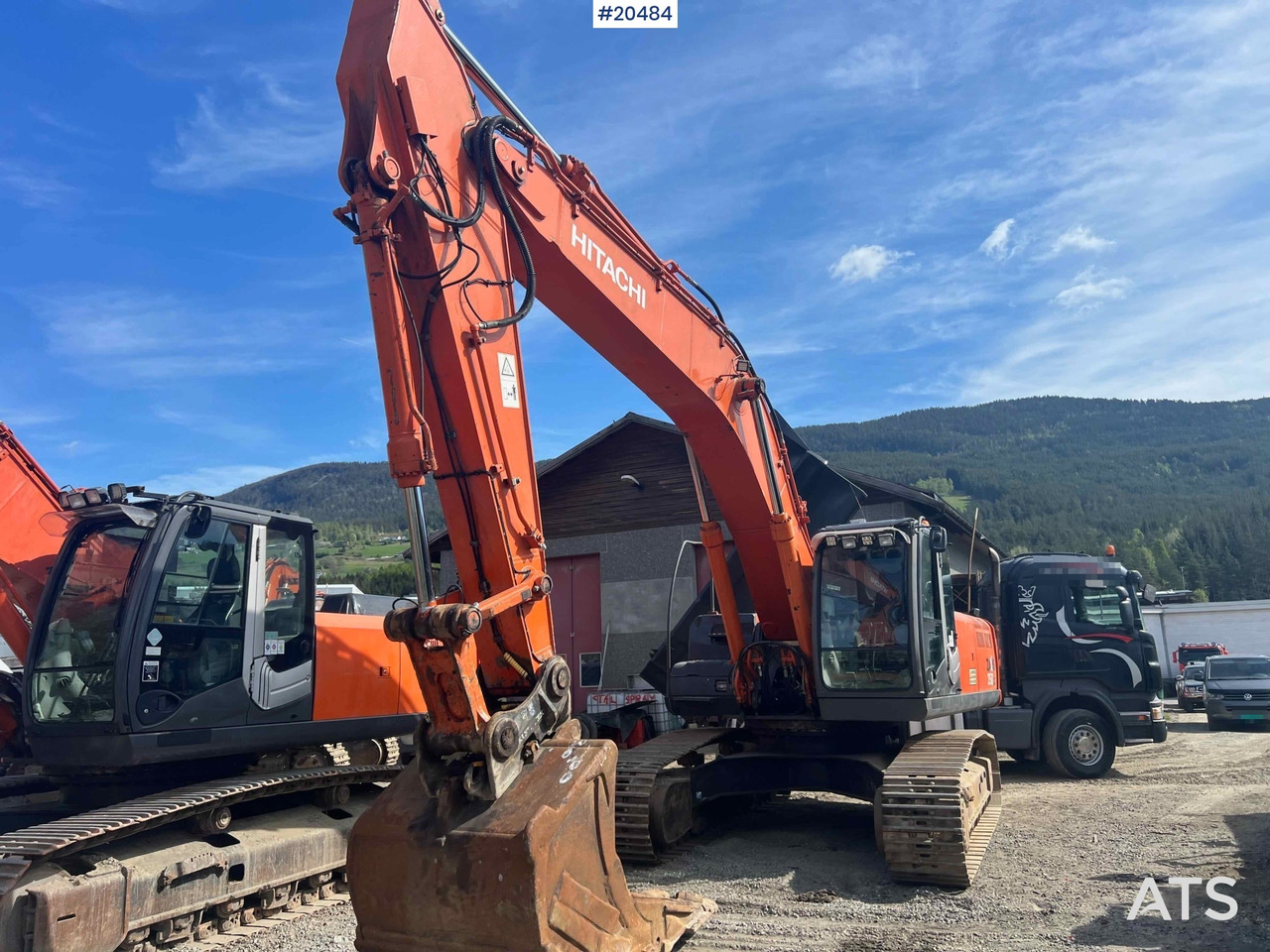 Hitachi ZX350LC-3 - Bagger: das Bild 2 Hitachi ZX350LC-3 - Bagger: das Bild 2