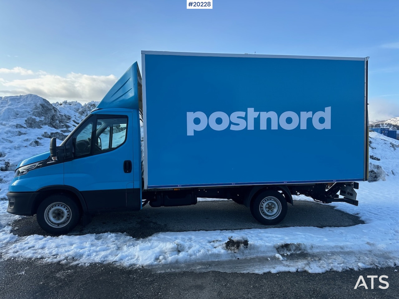 Iveco 35S16 - Koffer Transporter: das Bild 2 Iveco 35S16 - Koffer Transporter: das Bild 2