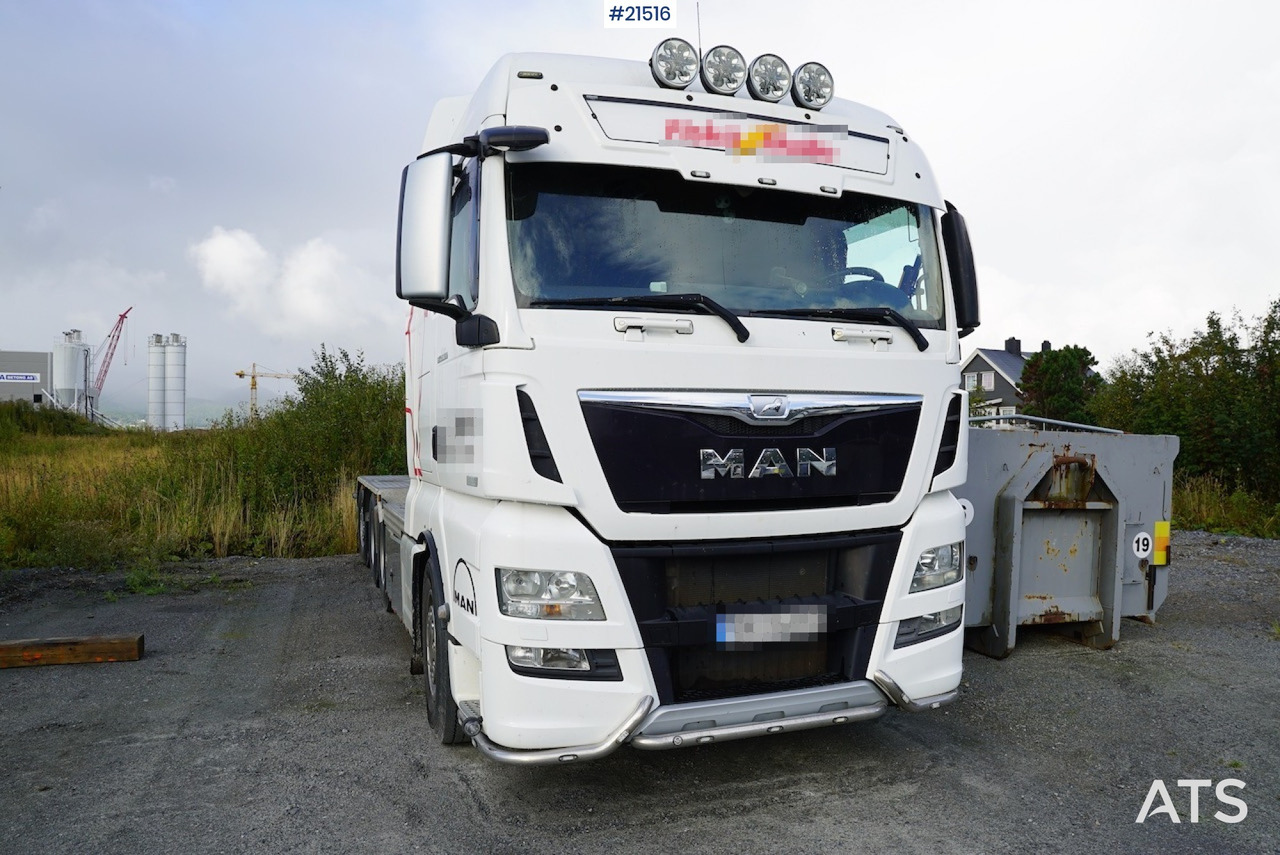 MAN Man TGX 35.560 8x4 tridem krokbil - Abrollkipper: das Bild 2 MAN Man TGX 35.560 8x4 tridem krokbil - Abrollkipper: das Bild 2