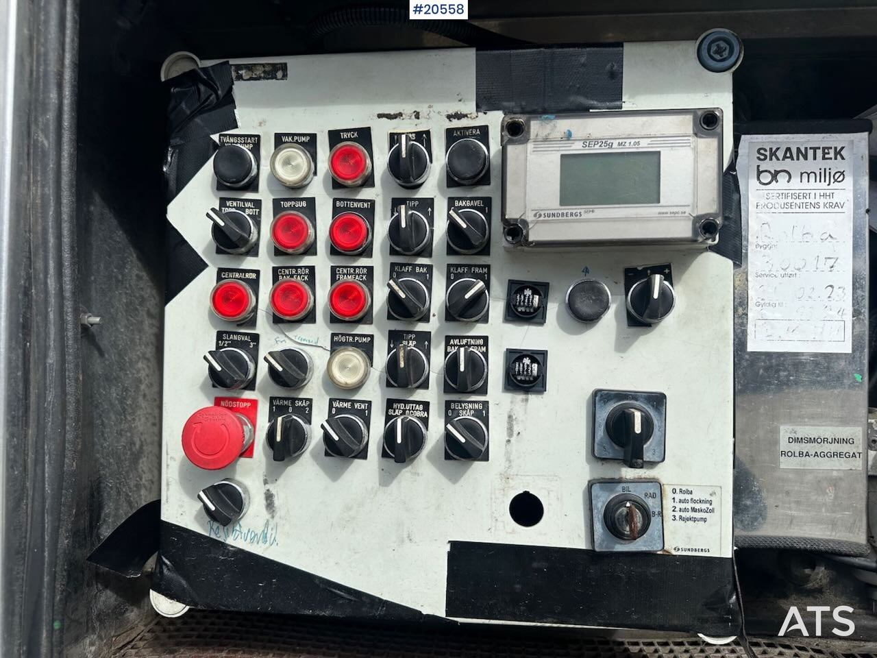 Saug-/ Spülfahrzeug Mercedes Arocs: das Bild 19