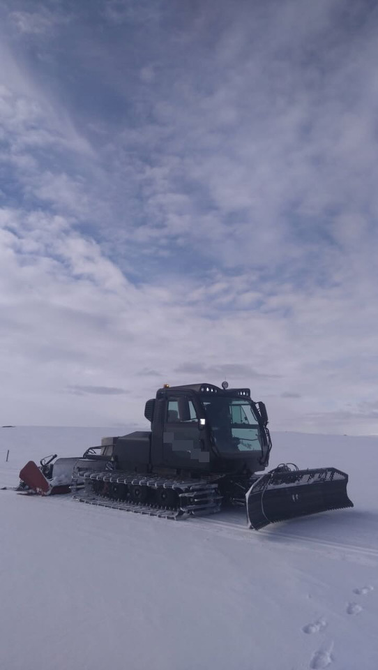 Prinoth Huskey Tråkkemaskin - Schneeräumfahrzeug: das Bild 2 Prinoth Huskey Tråkkemaskin - Schneeräumfahrzeug: das Bild 2