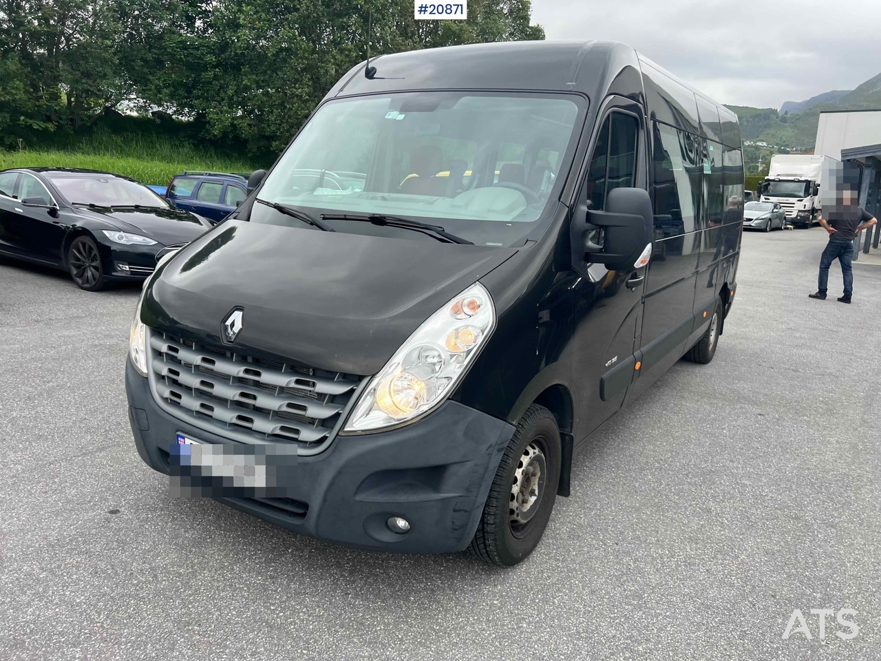Renault DCI 125 - Kleinbus, Personentransporter: das Bild 4 Renault DCI 125 - Kleinbus, Personentransporter: das Bild 4