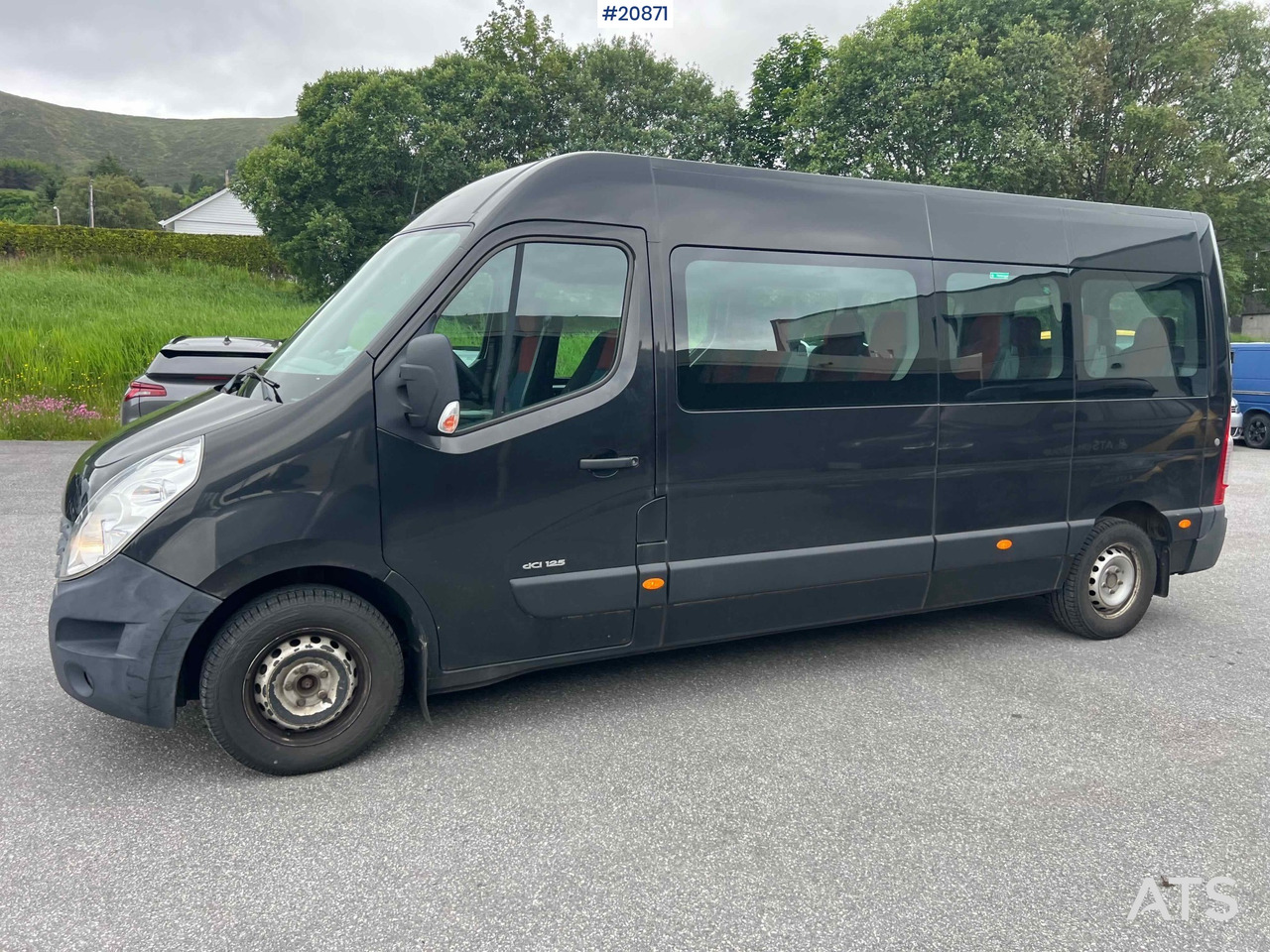 Renault DCI 125 - Kleinbus, Personentransporter: das Bild 2 Renault DCI 125 - Kleinbus, Personentransporter: das Bild 2