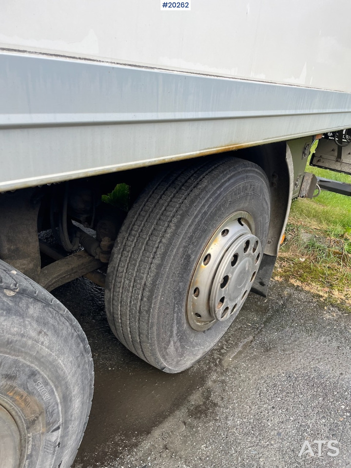Koffer LKW Scania P 340: das Bild 12