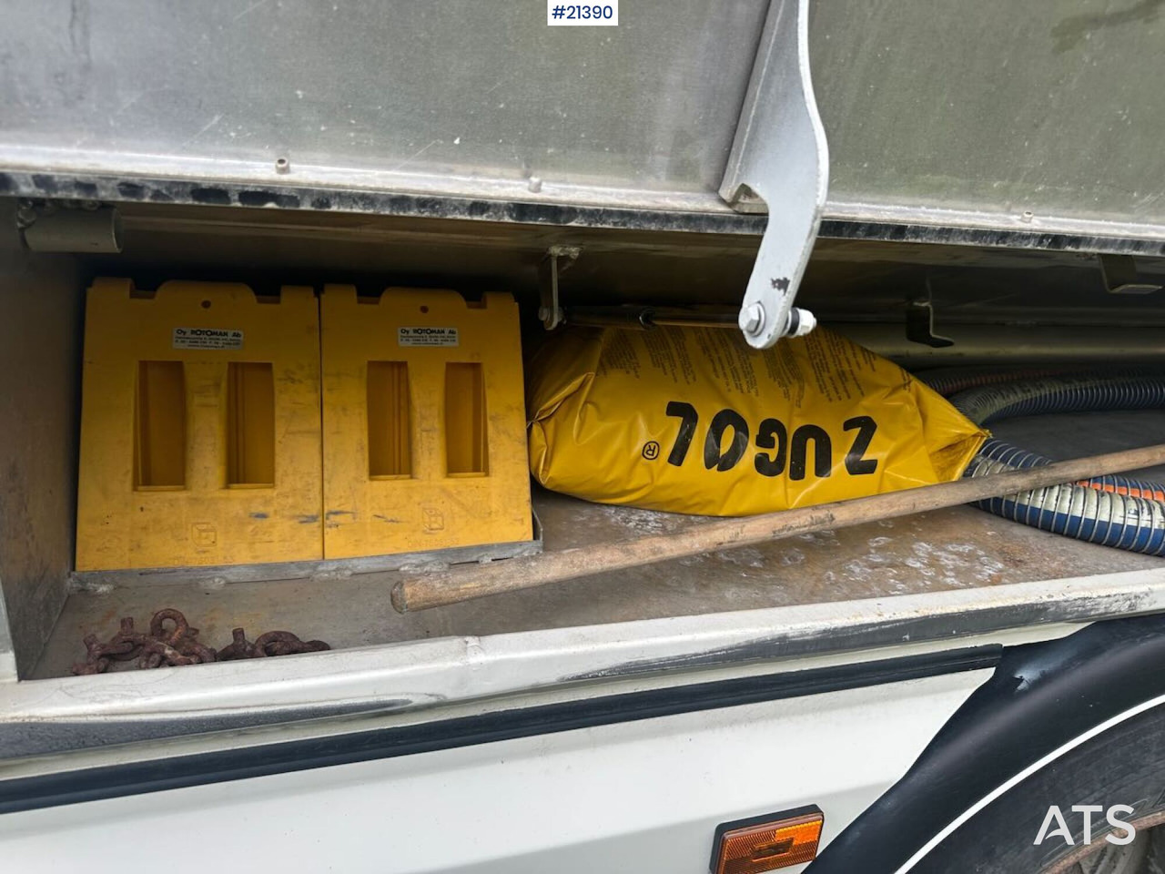 Tankwagen Scania R380: das Bild 30