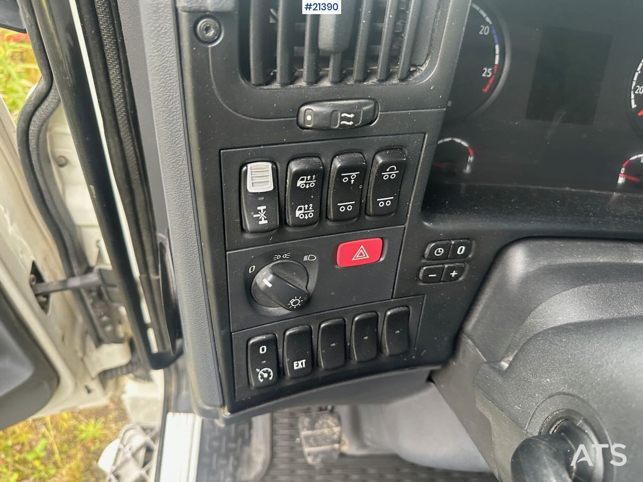 Tankwagen Scania R380: das Bild 13