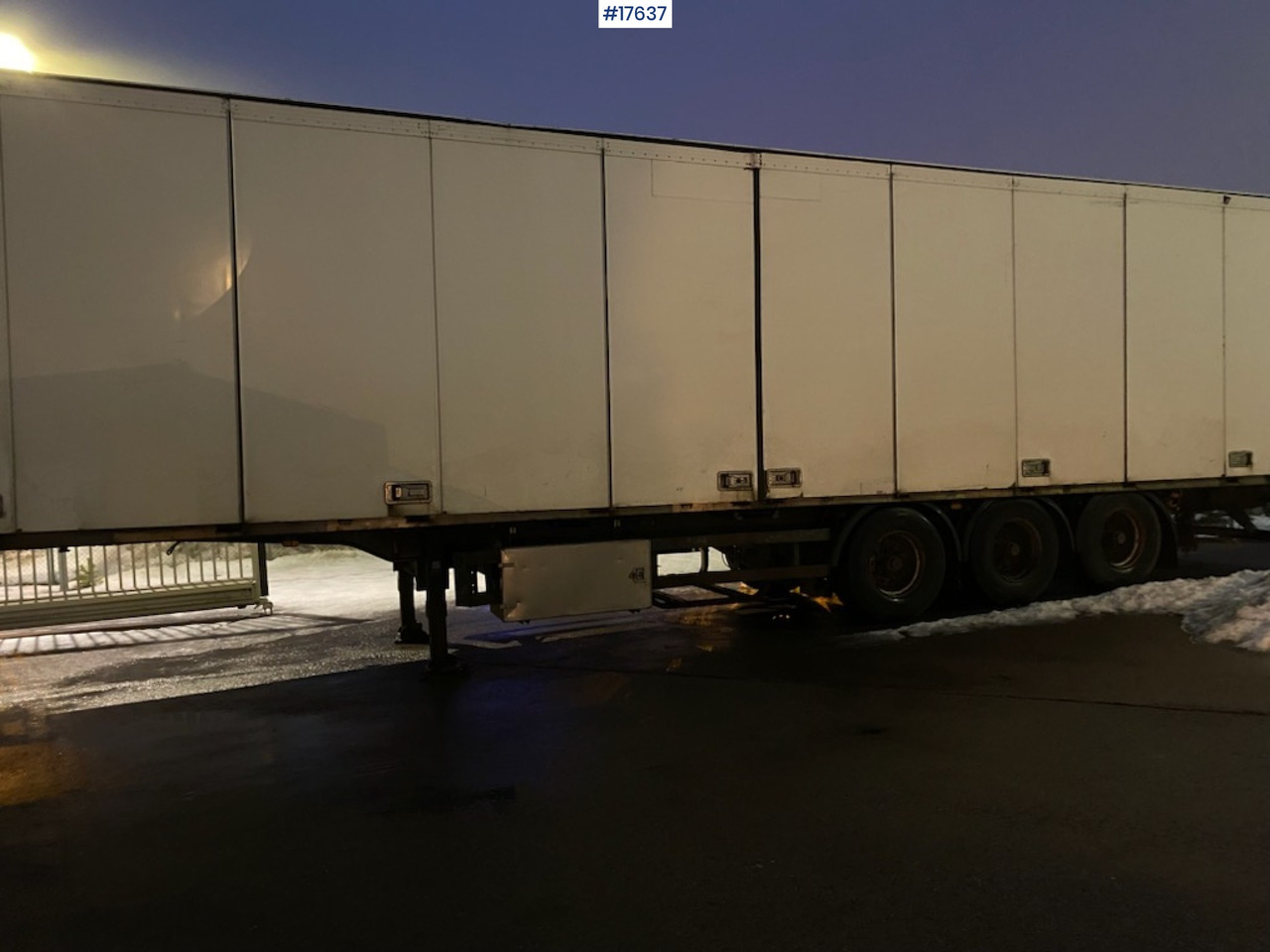 Schmitz Cargobull - Koffer Auflieger: das Bild 2 Schmitz Cargobull - Koffer Auflieger: das Bild 2