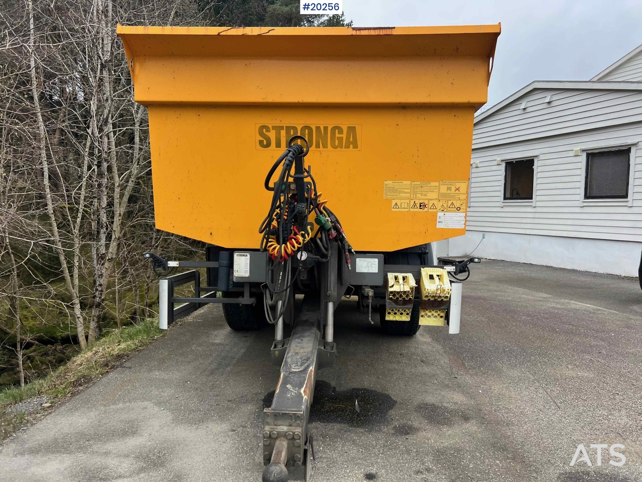 Muldenkipper/ Dumper Stronga DL1200: das Bild 6