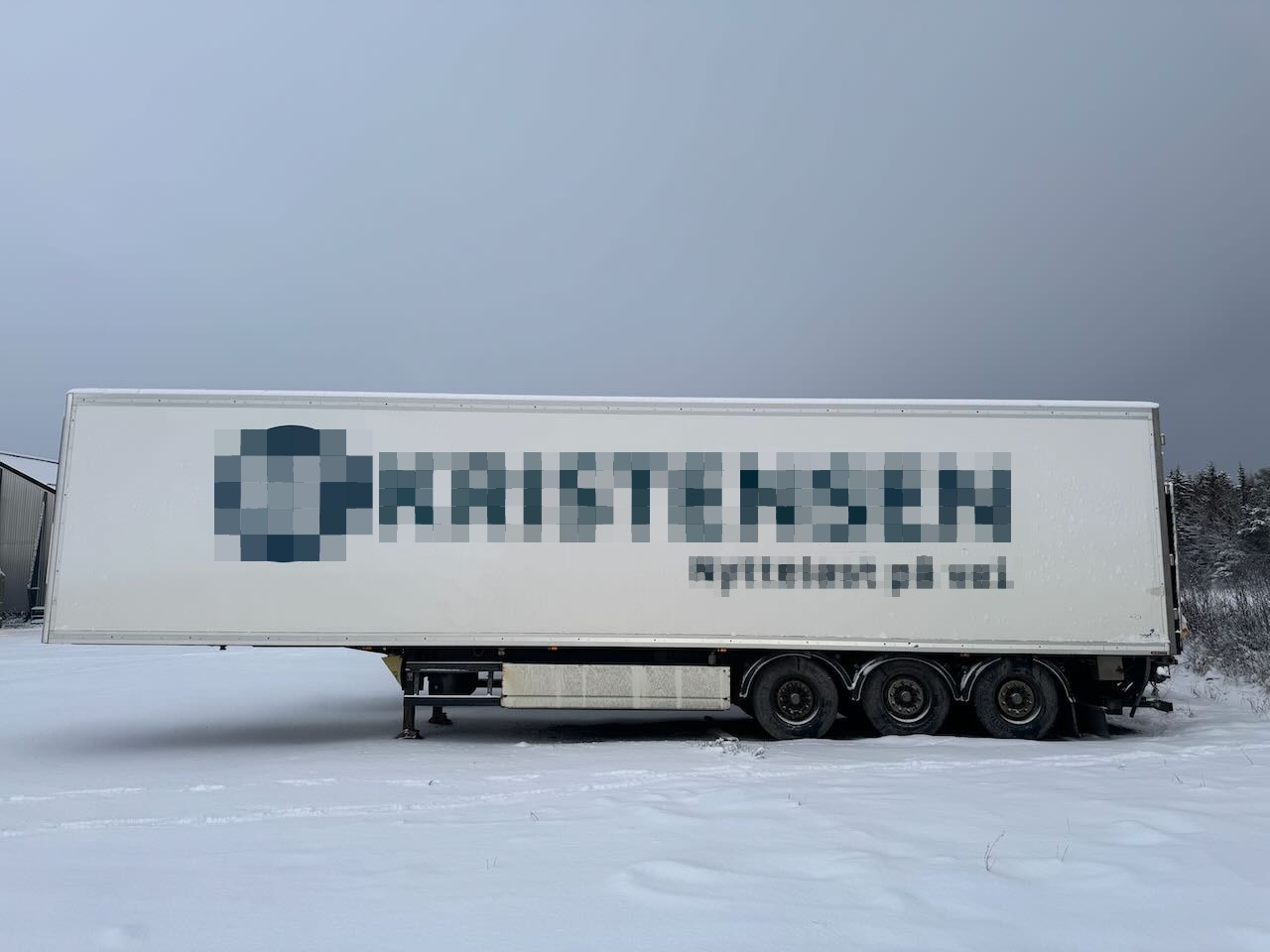 System trailer skapsemi - Kühlkoffer Auflieger: das Bild 2 System trailer skapsemi - Kühlkoffer Auflieger: das Bild 2