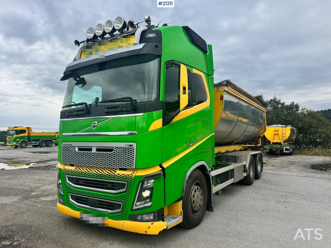 Volvo FH16 750 - Abrollkipper: das Bild 1 Volvo FH16 750 - Abrollkipper: das Bild 1