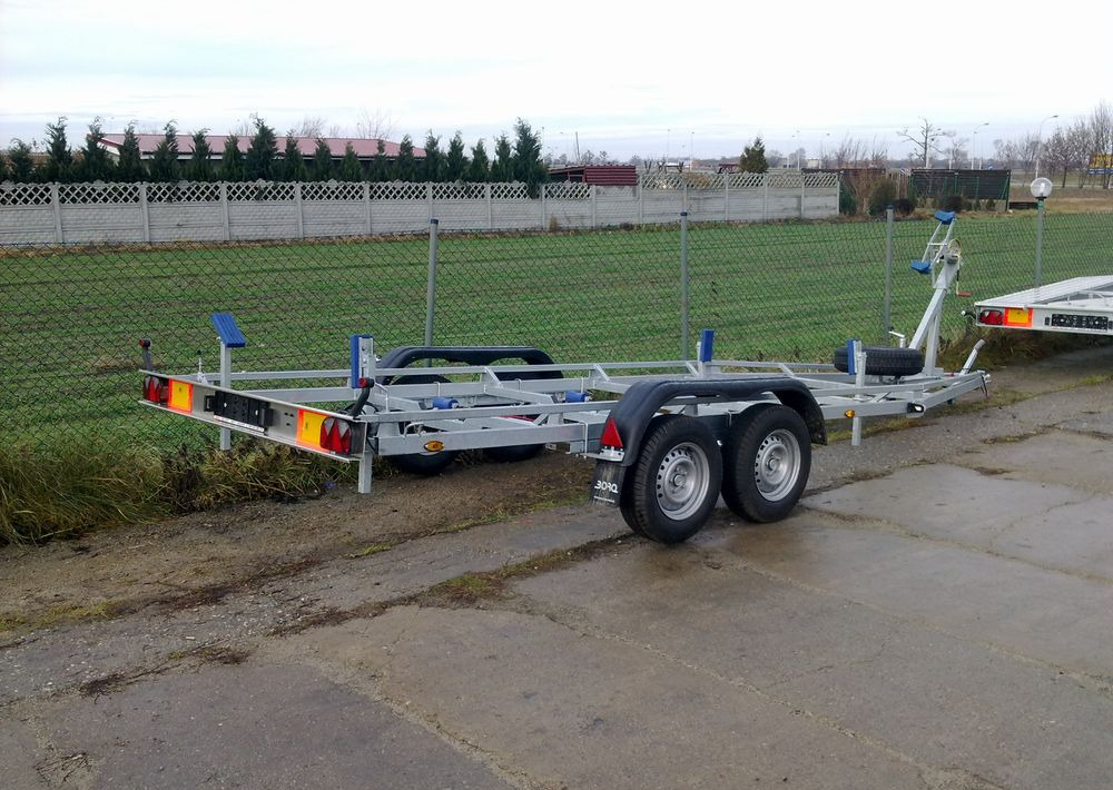 Boro PRZYCZEPA POD ŁÓDŹ! 7,30M! - Bootstrailer: das Bild 2 Boro PRZYCZEPA POD ŁÓDŹ! 7,30M! - Bootstrailer: das Bild 2