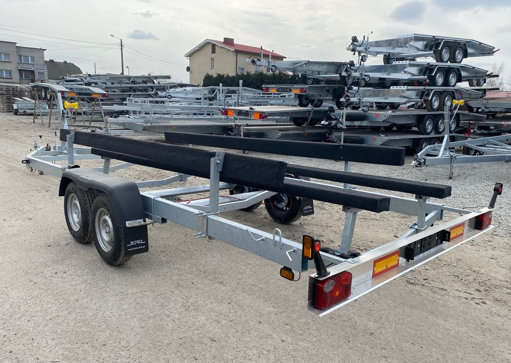 Boro PRZYCZEPA PODŁODZIOWA STYL AMERYKAŃSKI 7,30m - Bootstrailer: das Bild 3 Boro PRZYCZEPA PODŁODZIOWA STYL AMERYKAŃSKI 7,30m - Bootstrailer: das Bild 3