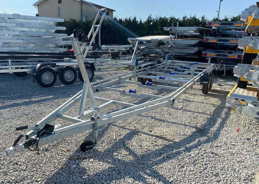 Boro Przyczepa PODŁODZIOWA 7,80M! - Bootstrailer: das Bild 1 Boro Przyczepa PODŁODZIOWA 7,80M! - Bootstrailer: das Bild 1