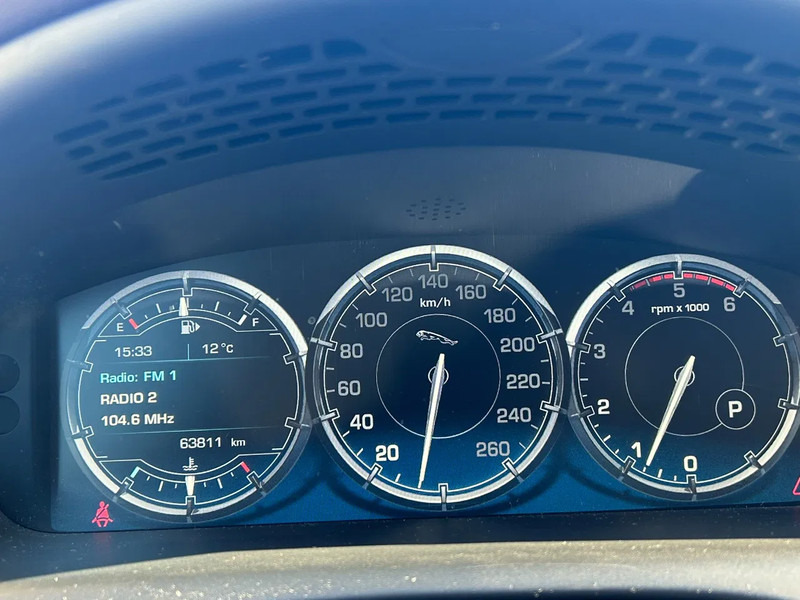 Jaguar XJ 3.0 V6D 275 PK /AUTOM / PANO DAK / VOL LEDER / MERIDAN / EXPORT PRICE - Leasing Jaguar XJ 3.0 V6D 275 PK /AUTOM / PANO DAK / VOL LEDER / MERIDAN / EXPORT PRICE: das Bild 10 Jaguar XJ 3.0 V6D 275 PK /AUTOM / PANO DAK / VOL LEDER / MERIDAN / EXPORT PRICE - Leasing Jaguar XJ 3.0 V6D 275 PK /AUTOM / PANO DAK / VOL LEDER / MERIDAN / EXPORT PRICE: das Bild 10