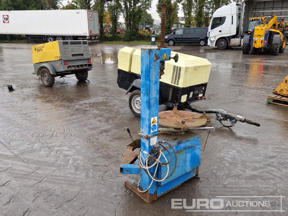 Hofmann Monty 270 Tyre Changer - Baugeräte: das Bild 3 Hofmann Monty 270 Tyre Changer - Baugeräte: das Bild 3
