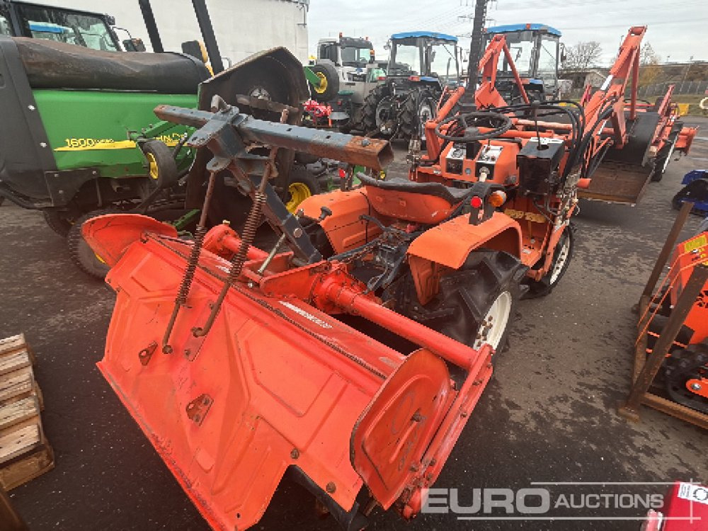 Kubota B1200 - Kleintraktor: das Bild 5 Kubota B1200 - Kleintraktor: das Bild 5