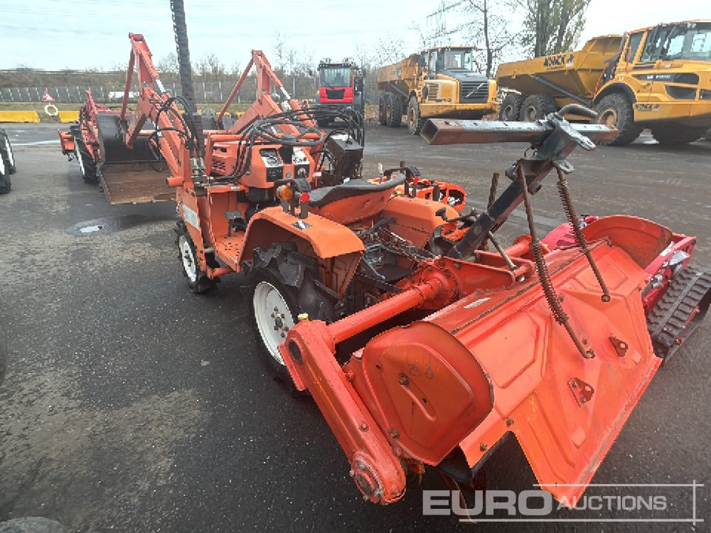 Kubota B1200 - Kleintraktor: das Bild 3 Kubota B1200 - Kleintraktor: das Bild 3