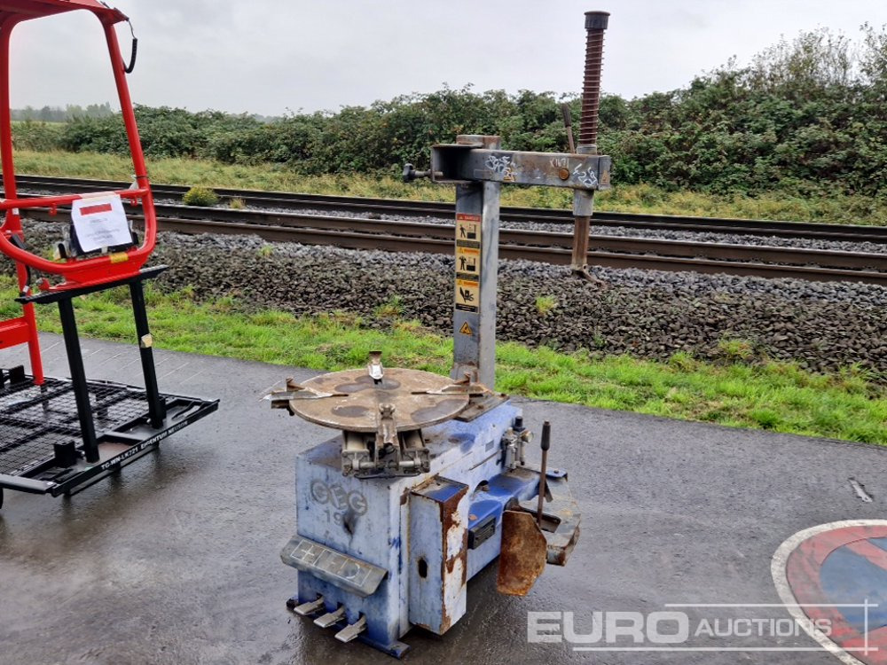 Opon GEG190 Tyre Changer - Baugeräte: das Bild 1 Opon GEG190 Tyre Changer - Baugeräte: das Bild 1
