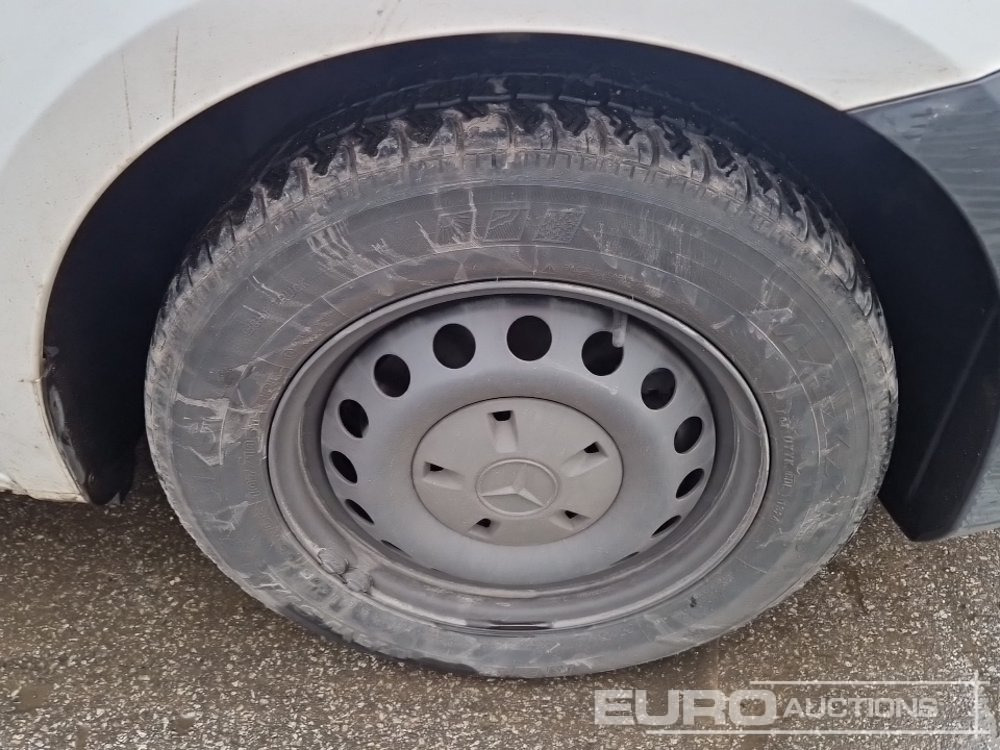 Transporter 2020 Mercedes Benz VITO 111CDI: das Bild 9