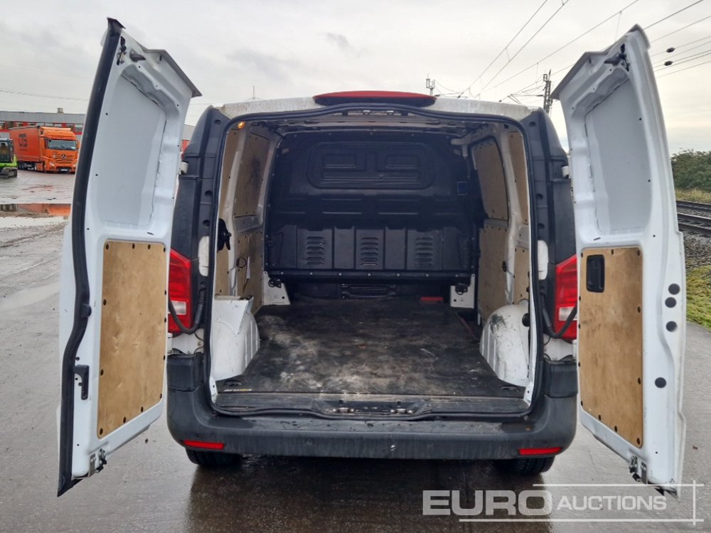 Transporter 2020 Mercedes Benz VITO 111CDI: das Bild 19
