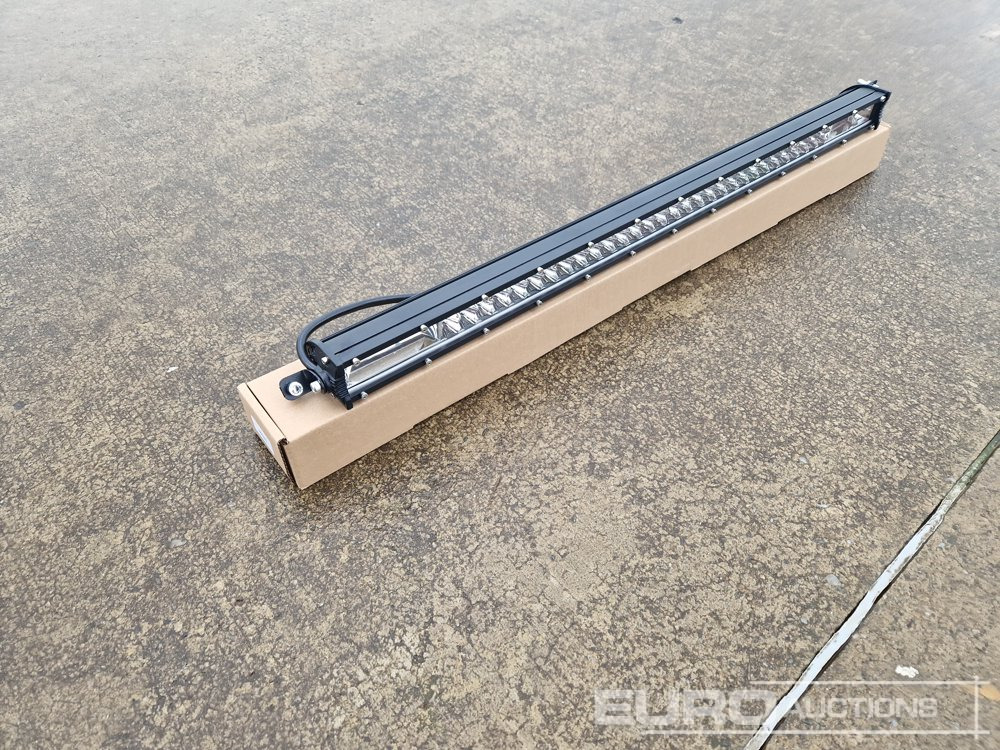 Unused 25" 240W Combo Beam LED Light Bar, Mounting Brackets, IP68 Waterproof - Werkstattgerät: das Bild 4 Unused 25" 240W Combo Beam LED Light Bar, Mounting Brackets, IP68 Waterproof - Werkstattgerät: das Bild 4