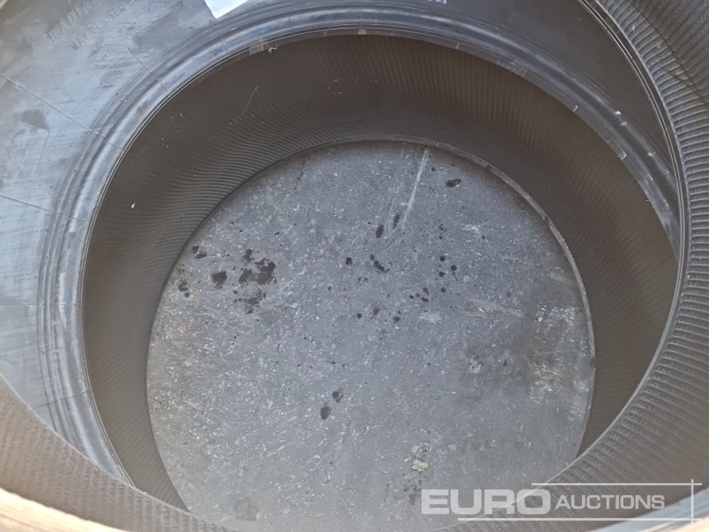 Unused Armour 710/70R42 Tyres (2 of) - Reifen: das Bild 5 Unused Armour 710/70R42 Tyres (2 of) - Reifen: das Bild 5