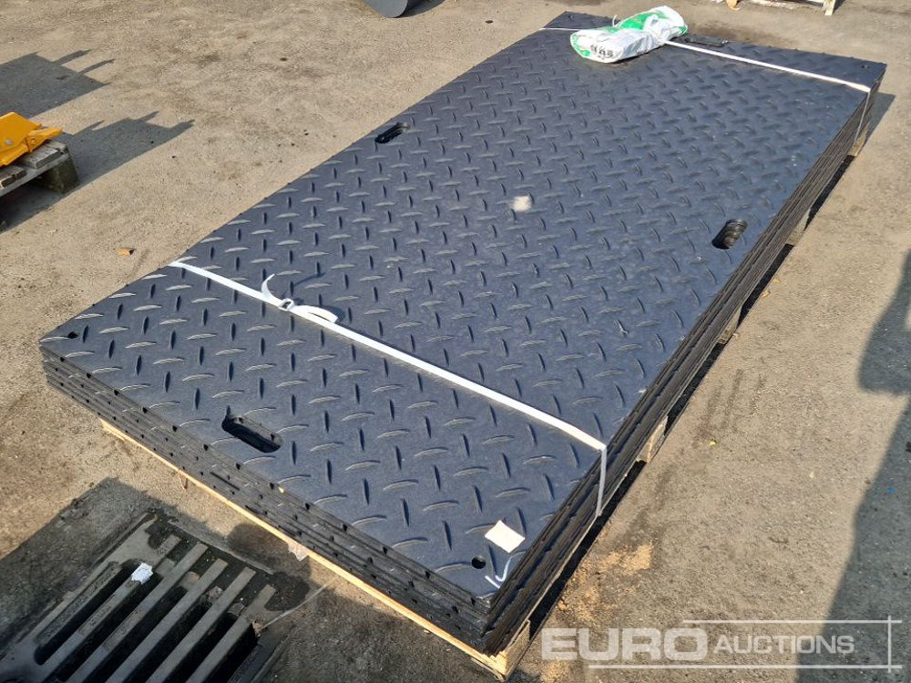 Unused Rubber Floor Protection Matts (12 of) - Werkzeug/ Gerät: das Bild 1 Unused Rubber Floor Protection Matts (12 of) - Werkzeug/ Gerät: das Bild 1