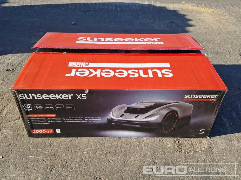 Unused SunSeeker X5 Robotic Lawnmower, 2,000m² - Baugeräte: das Bild 2 Unused SunSeeker X5 Robotic Lawnmower, 2,000m² - Baugeräte: das Bild 2