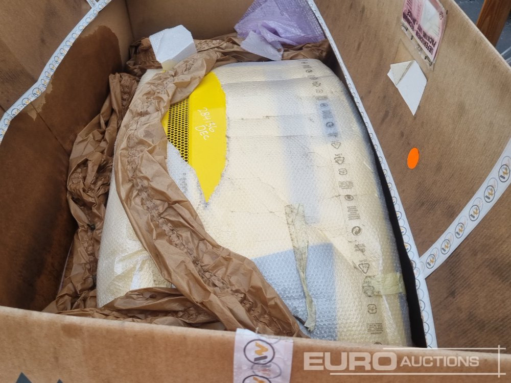 Unused Wacker Neuson Engine Cover - Motorhaube für Baumaschine: das Bild 2 Unused Wacker Neuson Engine Cover - Motorhaube für Baumaschine: das Bild 2