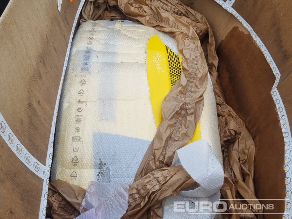 Unused Wacker Neuson Engine Cover - Motorhaube für Baumaschine: das Bild 5 Unused Wacker Neuson Engine Cover - Motorhaube für Baumaschine: das Bild 5