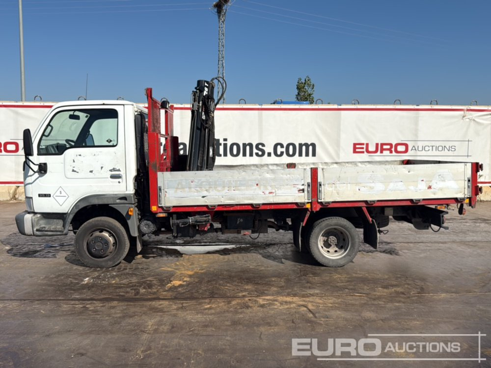 2004 Nissan Cabstar - Pritsche LKW: das Bild 2 2004 Nissan Cabstar - Pritsche LKW: das Bild 2