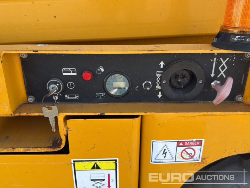 Arbeitsbühne 2016 Haulotte Compact 14: das Bild 17