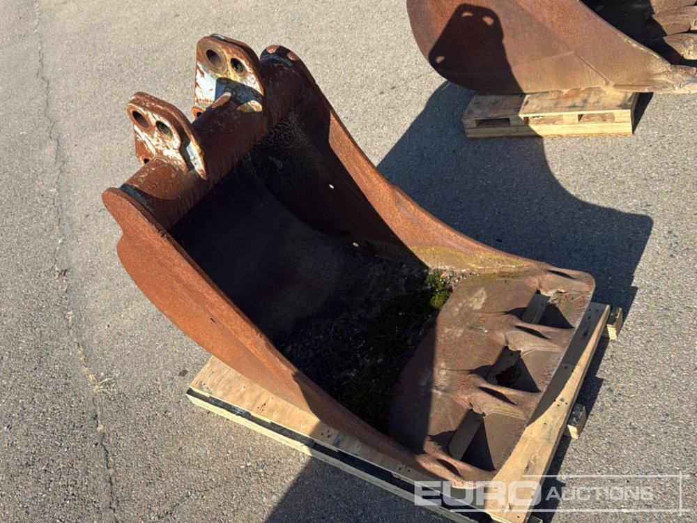 30" Cleaning Bucket to suit Backhoe Loader - Schaufel: das Bild 2 30" Cleaning Bucket to suit Backhoe Loader - Schaufel: das Bild 2